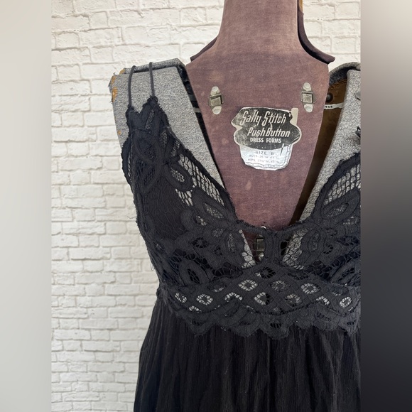 Free People Black Adella Lace Slip Dress medium - Picture 3 of 8